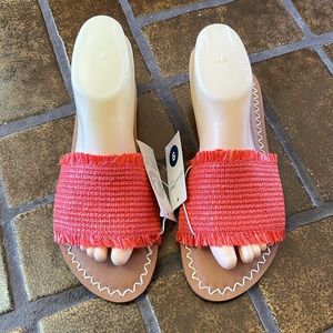 🛍 6 for $35 • NWT Universal Threads Red Luciana Woven Raffia Slide On Sandal